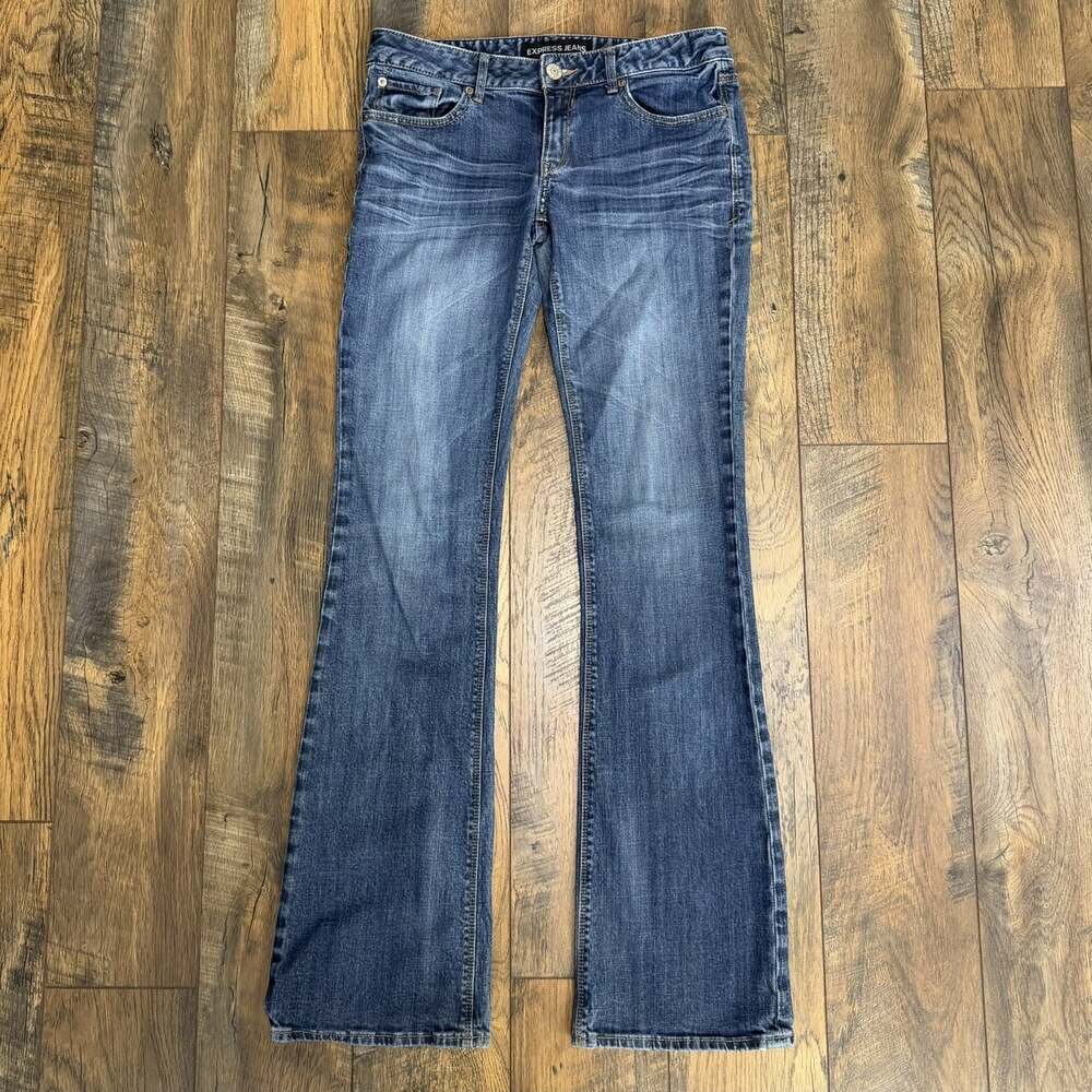 Express Stella Lowrise Boot Jeans Women’s 4 Long Medium Wash Y2K Bootcut